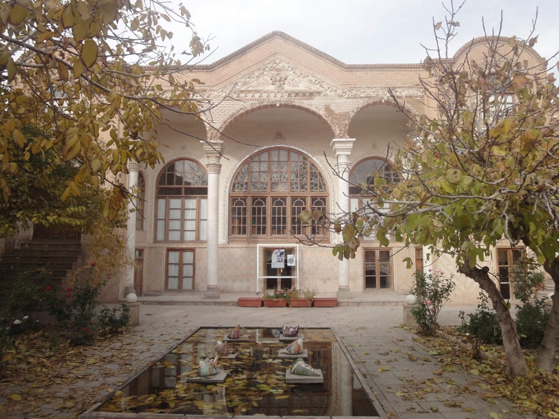 پاییز در خانه سفال